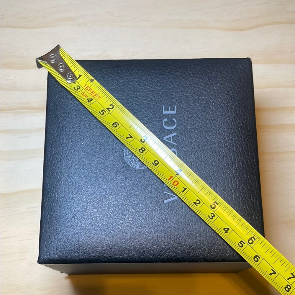 Versace Leathered Accessory Box - Picture 7 of 7